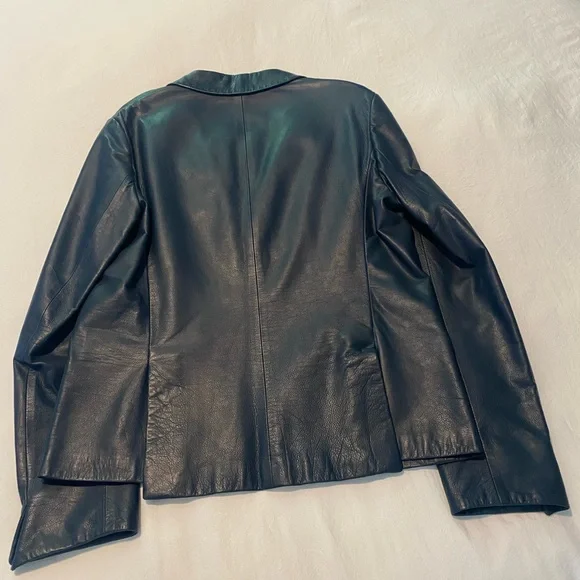 Bally women’s leather coat size 42 (US size 6) Never been worn! - Picture 7 of 9